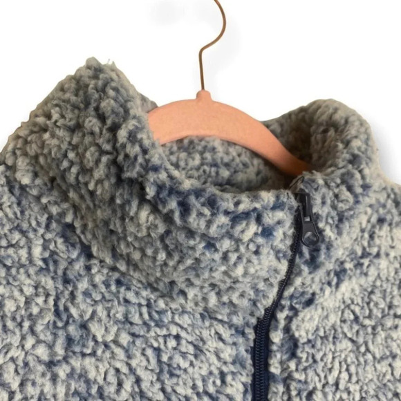 Jackson Hole Outerwear Blue and White Fuzzy Sherpa Zip Up Sweater - Picture 5 of 10